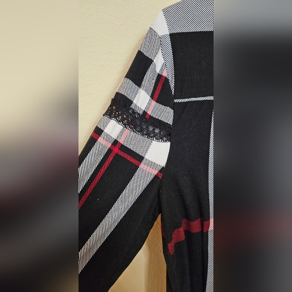 Cure women's Plaid blouse size L - Picture 3 of 5